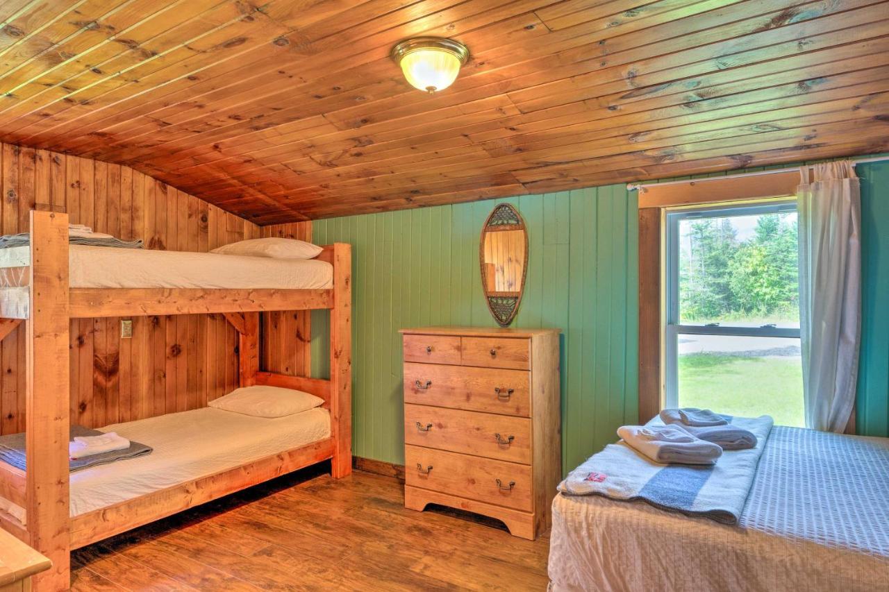 Rustic Cabin Retreat On Rangeley Lake! 외부 사진