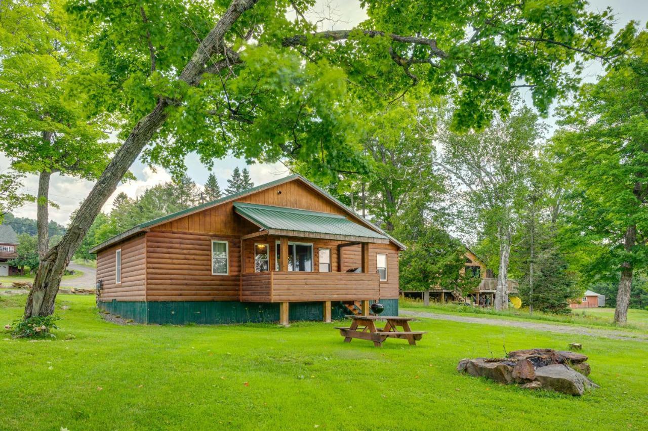 Rustic Cabin Retreat On Rangeley Lake! 외부 사진
