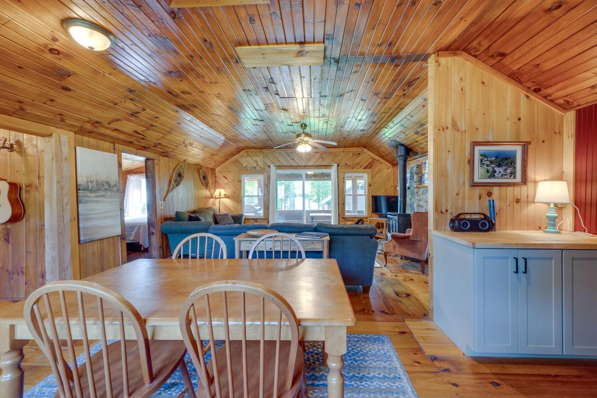 Rustic Cabin Retreat On Rangeley Lake! 외부 사진