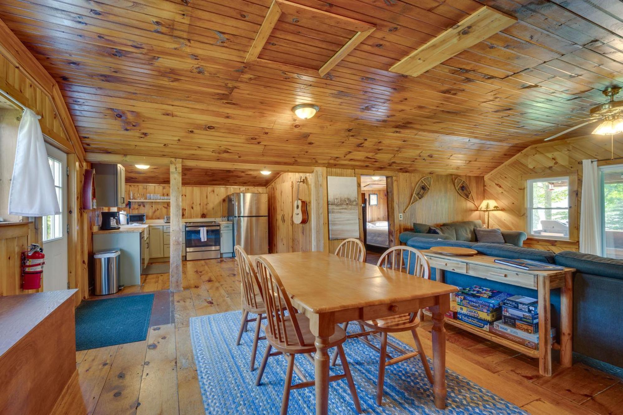 Rustic Cabin Retreat On Rangeley Lake! 외부 사진